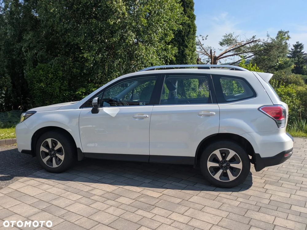 Subaru Forester 2.0 i Exclusive (EyeSight) Lineartronic - 8