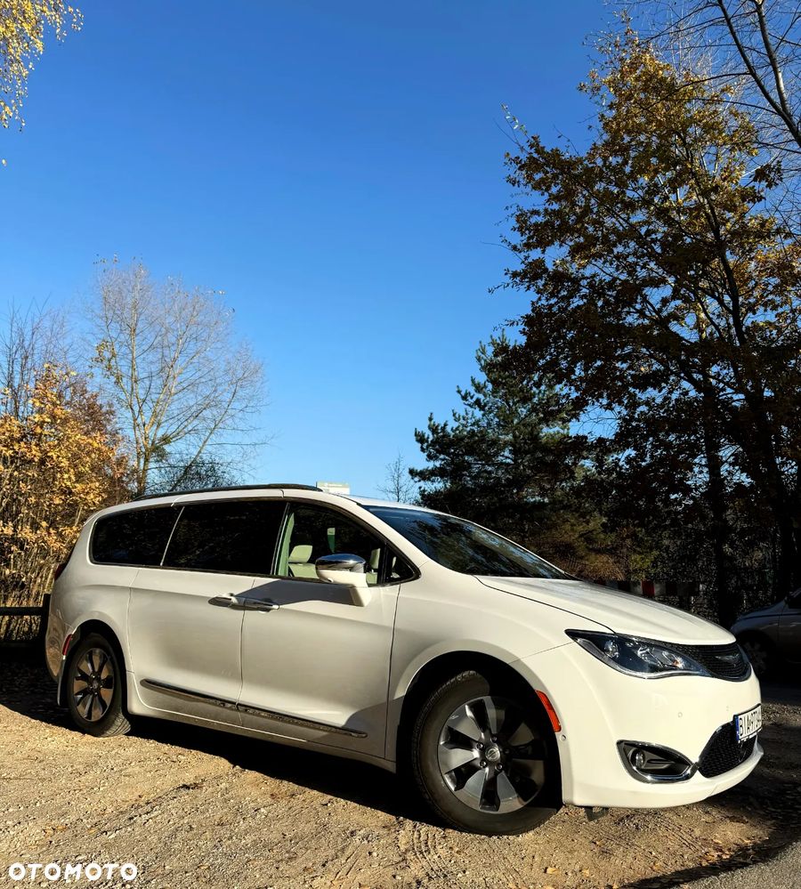 Chrysler Pacifica - 13