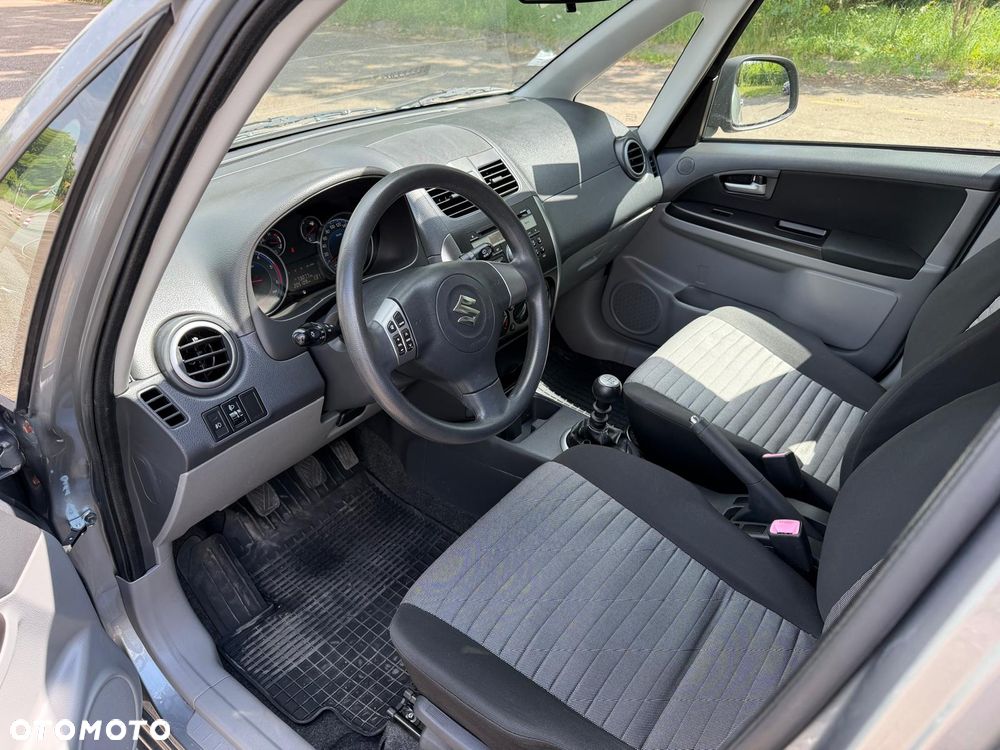 Suzuki SX4 1.6 DDiS Comfort - 8