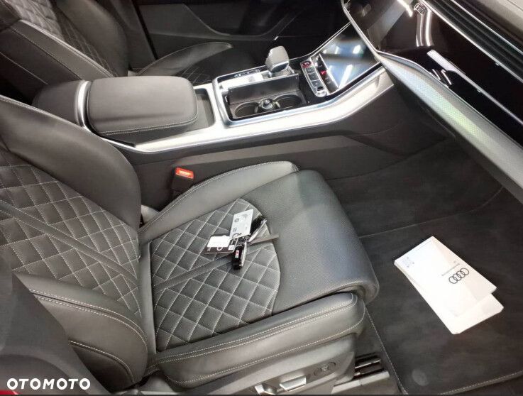 Audi SQ8 - 15