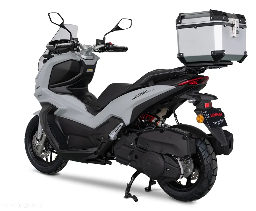 Linhai Scooter - 7