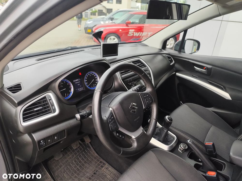 Suzuki SX4 1.6 Premium 4WD - 9