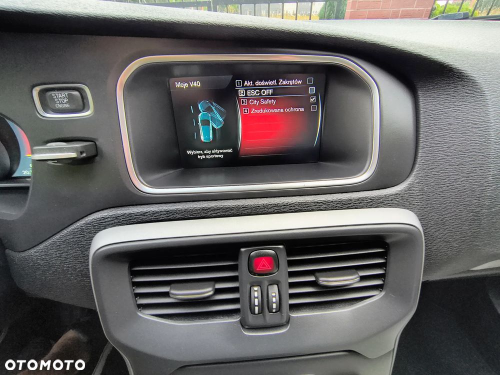 Volvo V40 D4 Geartronic Kinetic - 35