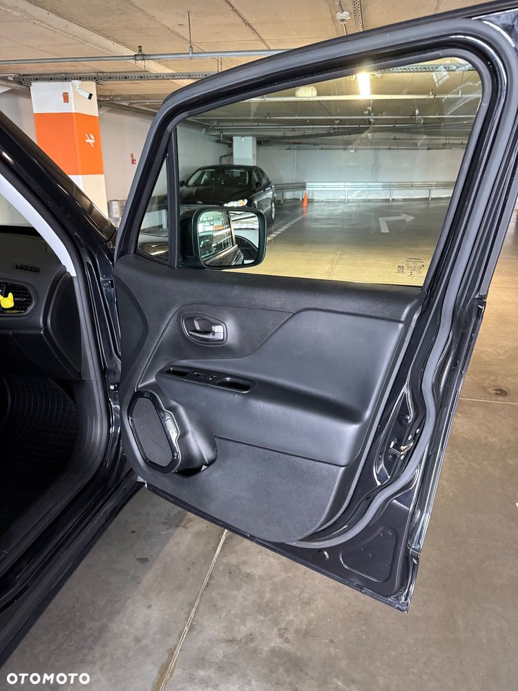 Jeep Renegade - 11