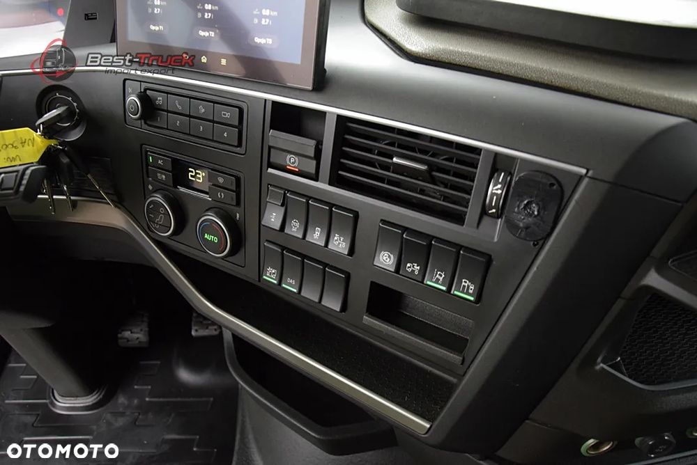 Volvo FH 460 XL   / STANDARD / FULL LED  / I-PARK COOL /  1220 L  ZBIORNIKI - 39