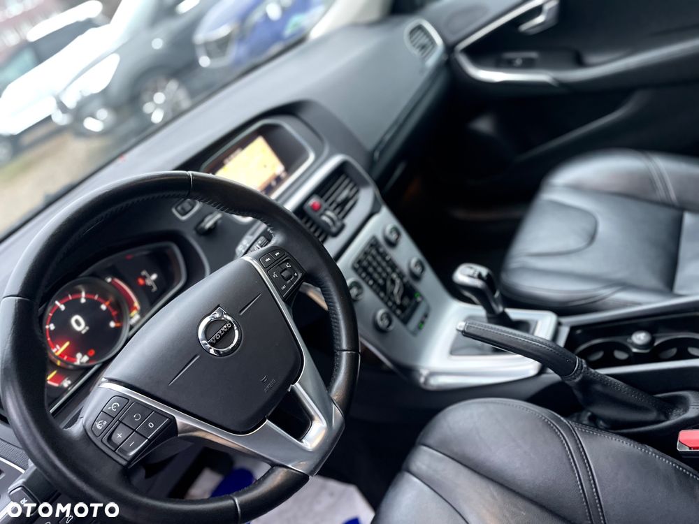 Volvo V40 D2 Drive-E Inscription - 9