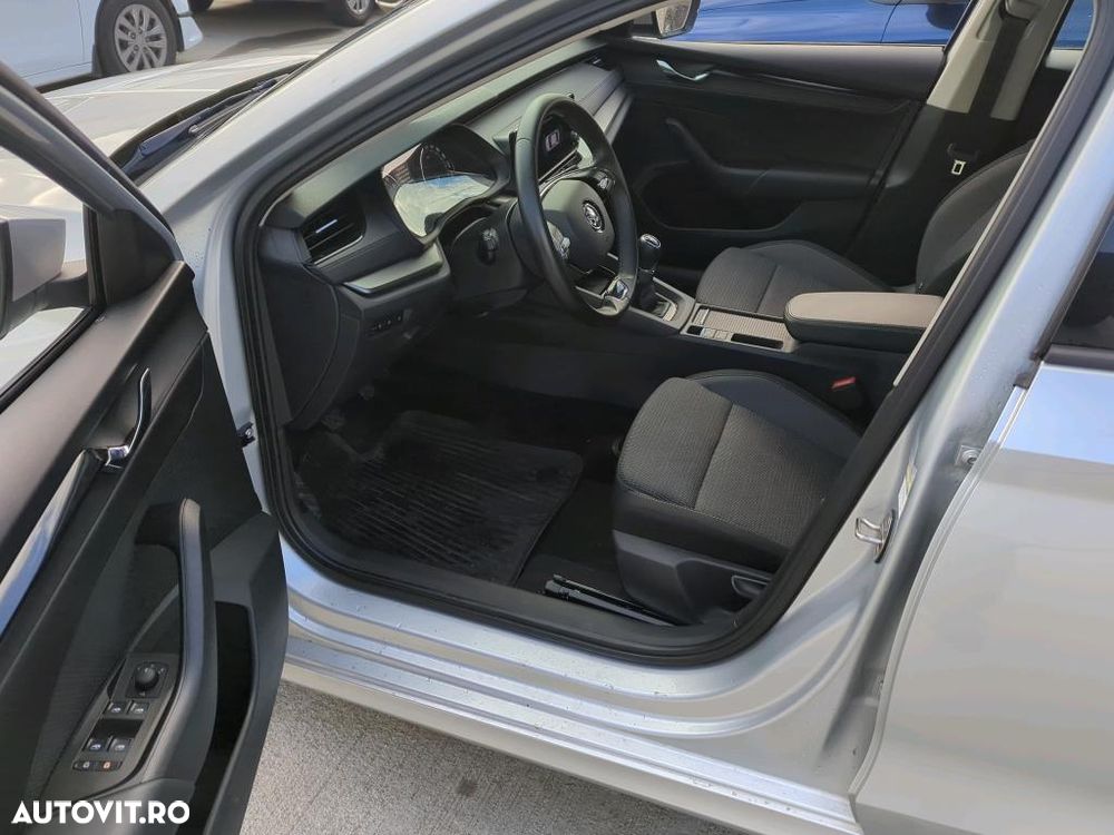 Skoda Octavia 2.0 TDI Ambition - 4