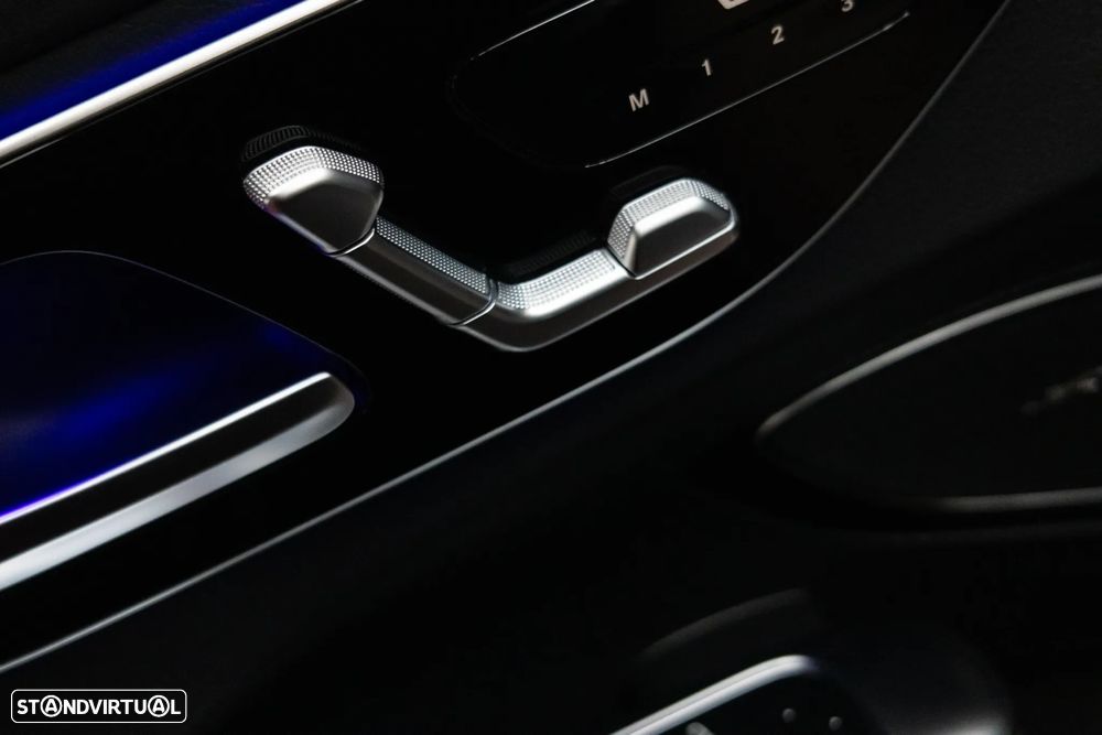 Mercedes-Benz C 300 d AMG Line - 25