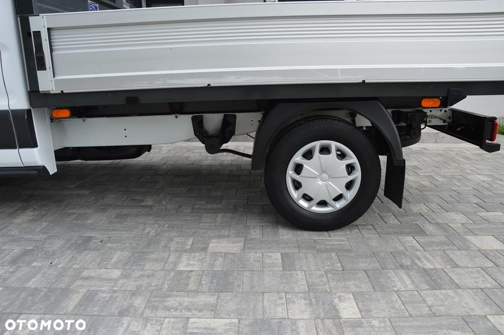 Ford Transit - 33