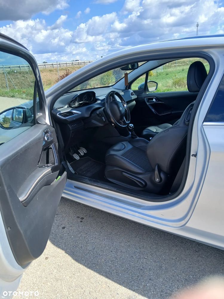 Peugeot 208 e-HDi 115 Stop&Start Allure - 8