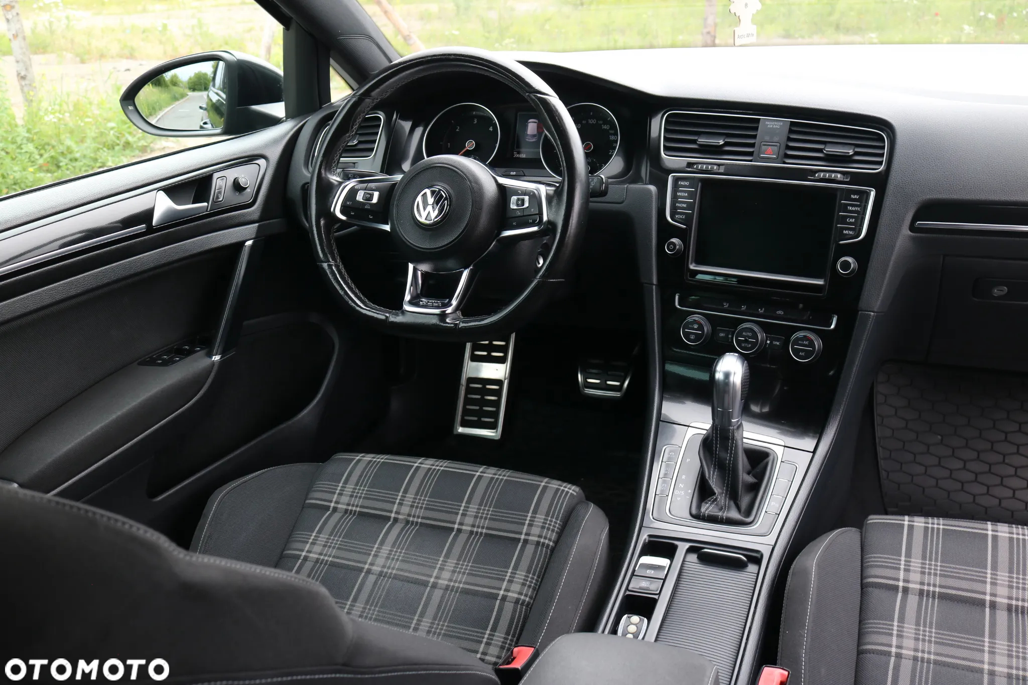 Volkswagen Golf VII 2.0 TDI BMT GTD DSG - 12