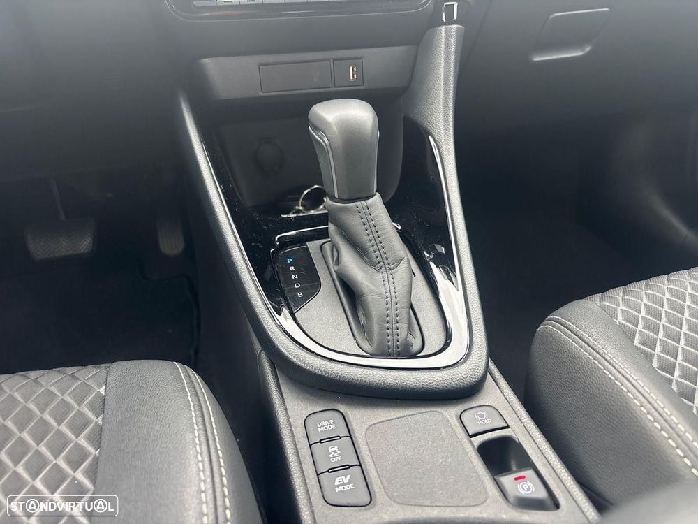 Toyota Yaris - 22
