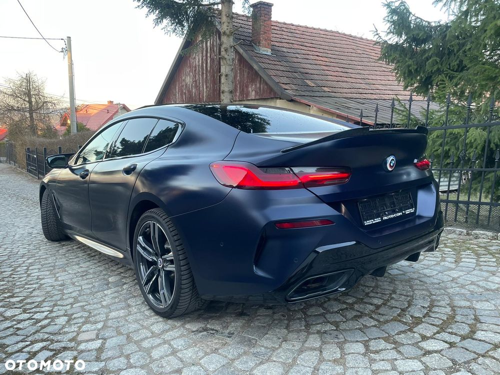 BMW Seria 8 - 11