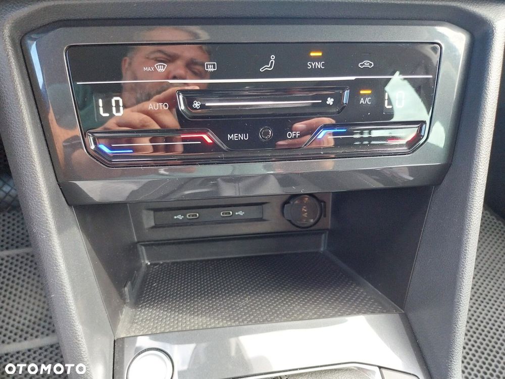 Volkswagen Tiguan - 29