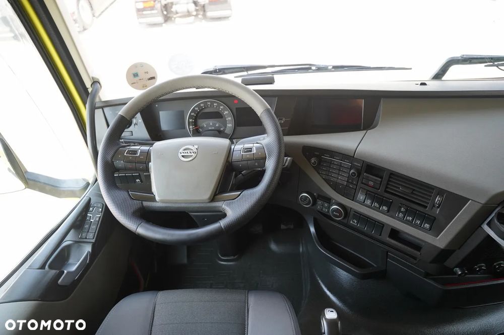 Volvo FH 500 / HYDRAULIKA / KLIMA POSTOJOWA / ALUFELGI / OPONY 100 % / I-SHIFT / - 28