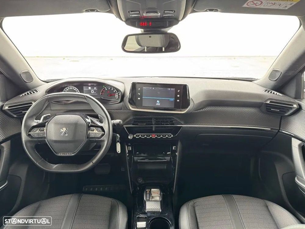 Peugeot 2008 1.5 BlueHDi Allure EAT8 - 23