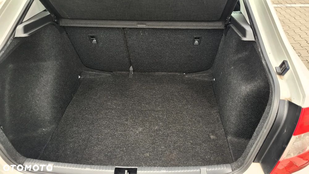 Skoda RAPID 1.2 TSI Ambition - 7