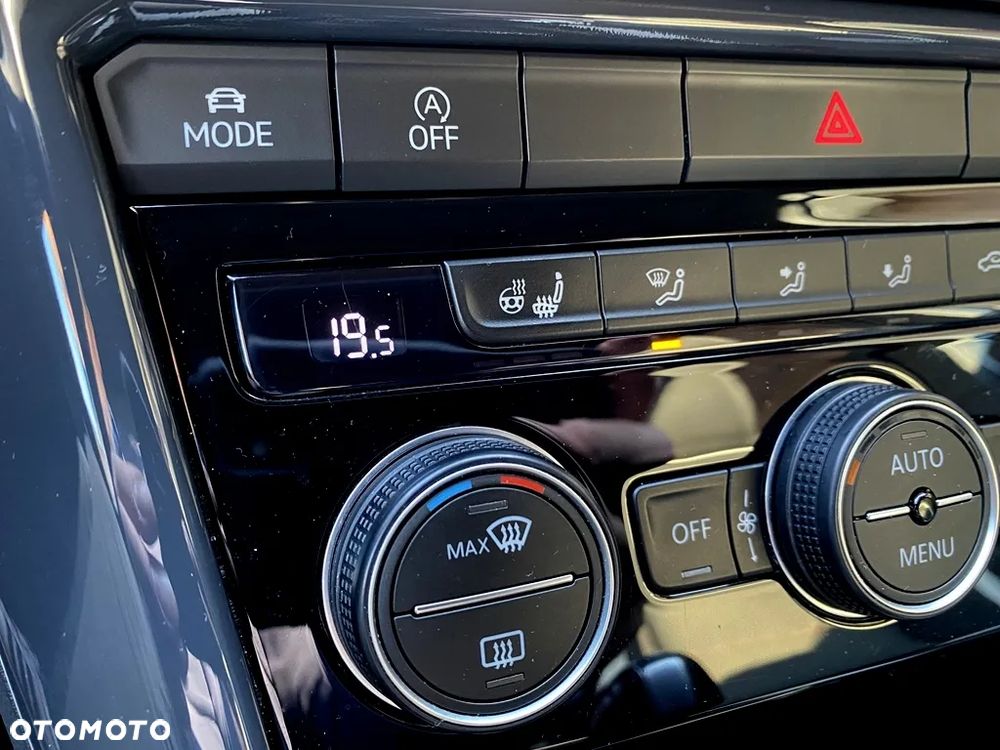 Volkswagen T-Roc 1.5 TSI GPF ACT Premium DSG - 27