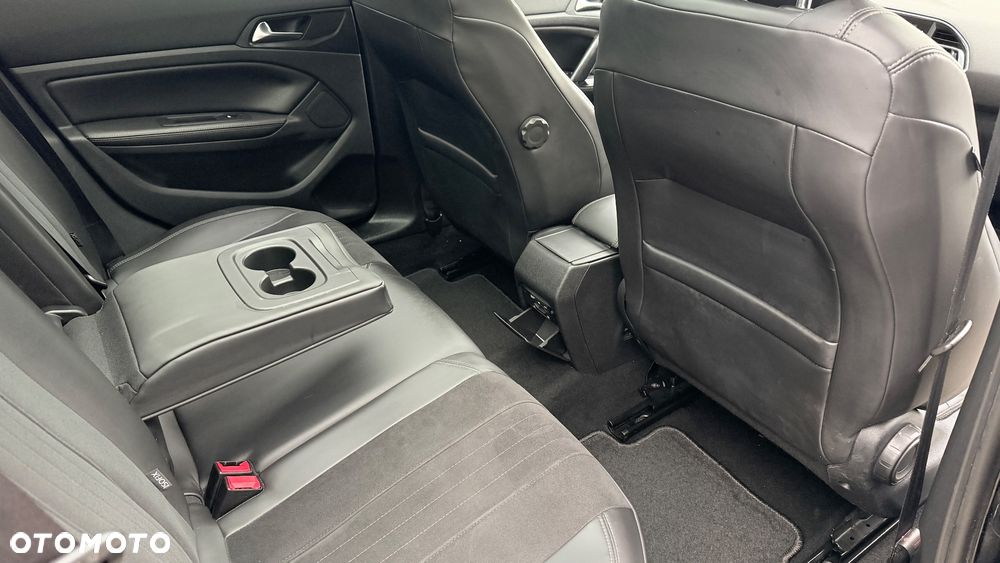 Peugeot 308 PureTech 130 GPF Stop & Start Allure Business-Paket - 13