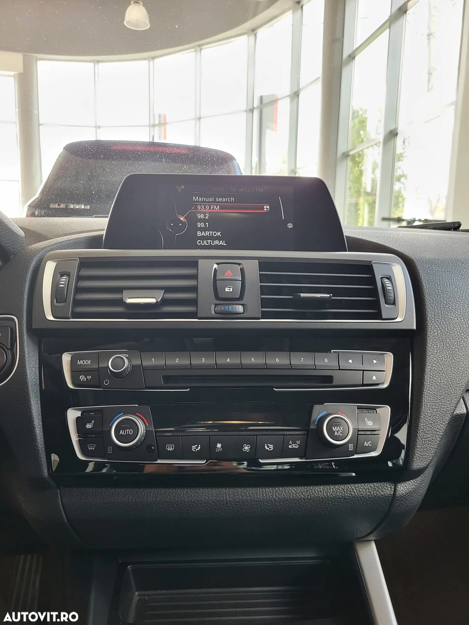BMW Seria 1 118d xDrive Advantage - 17