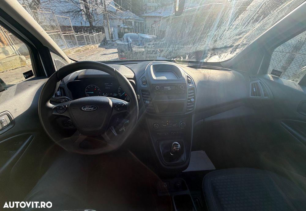 Ford Transit Connect - 9