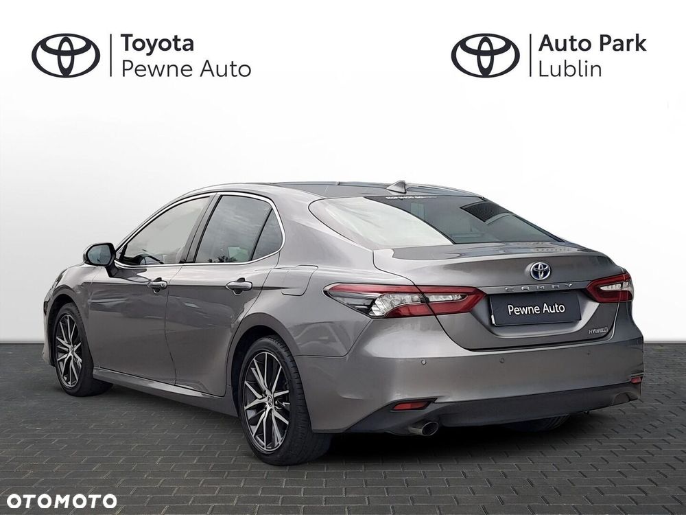 Toyota Camry 2.5 Hybrid Executive CVT - 4