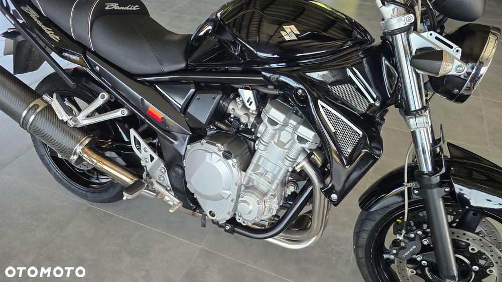Suzuki Bandit - 29
