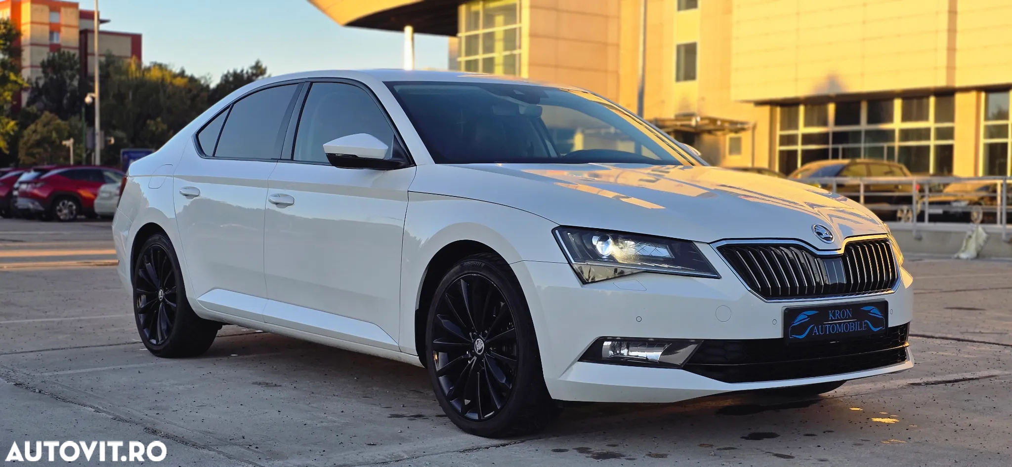 Skoda Superb 2.0 TSI 4X4 DSG Laurin & Klement - 23