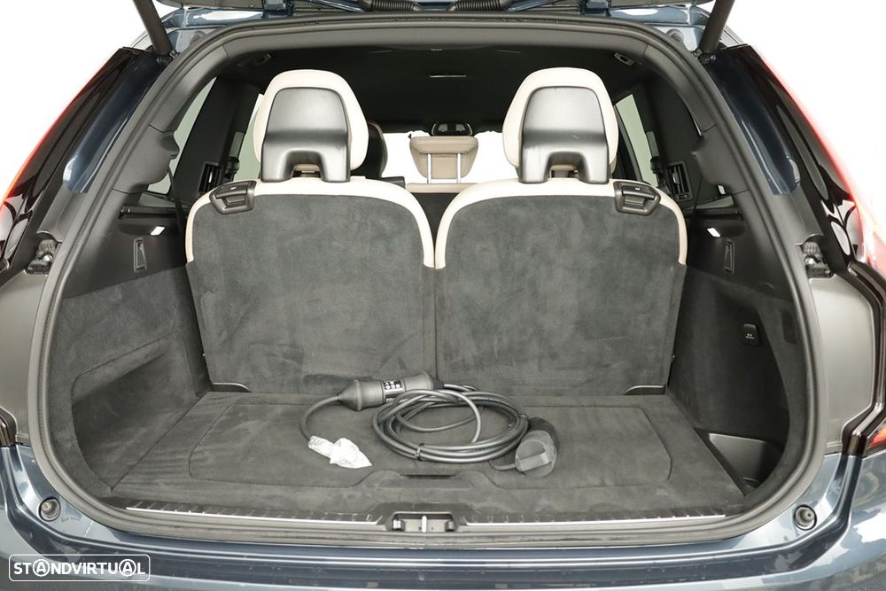 Volvo XC 90 2.0 T8 PHEV Plus Bright AWD - 24