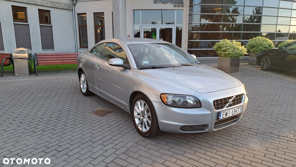 Volvo C70 2.0D Momentum - 8