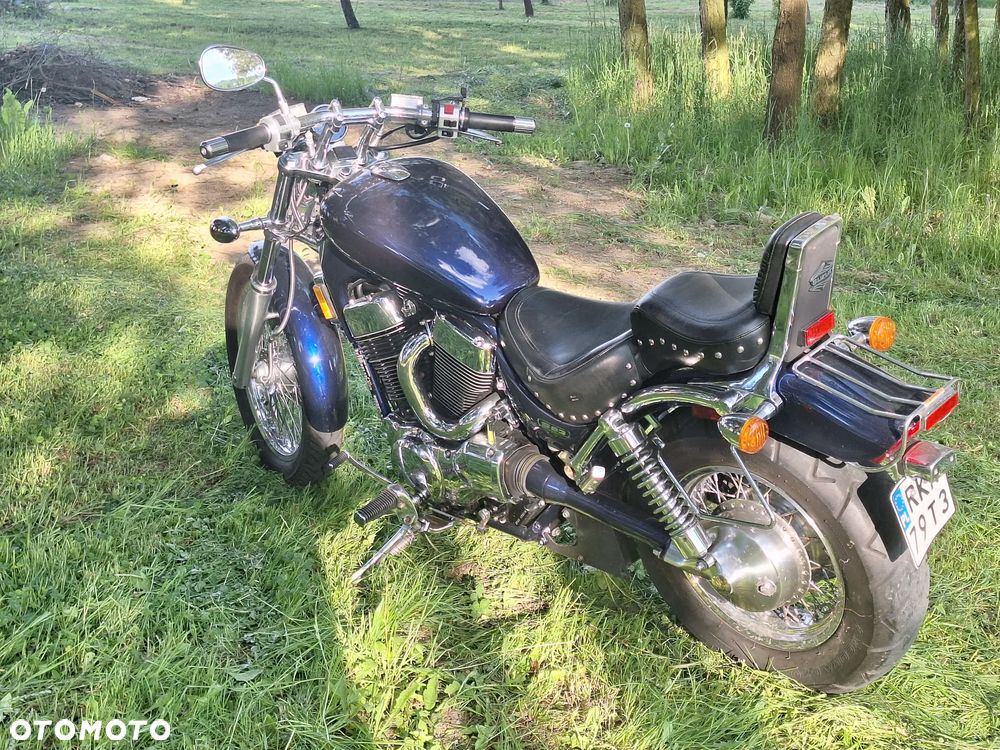 Suzuki Intruder - 2