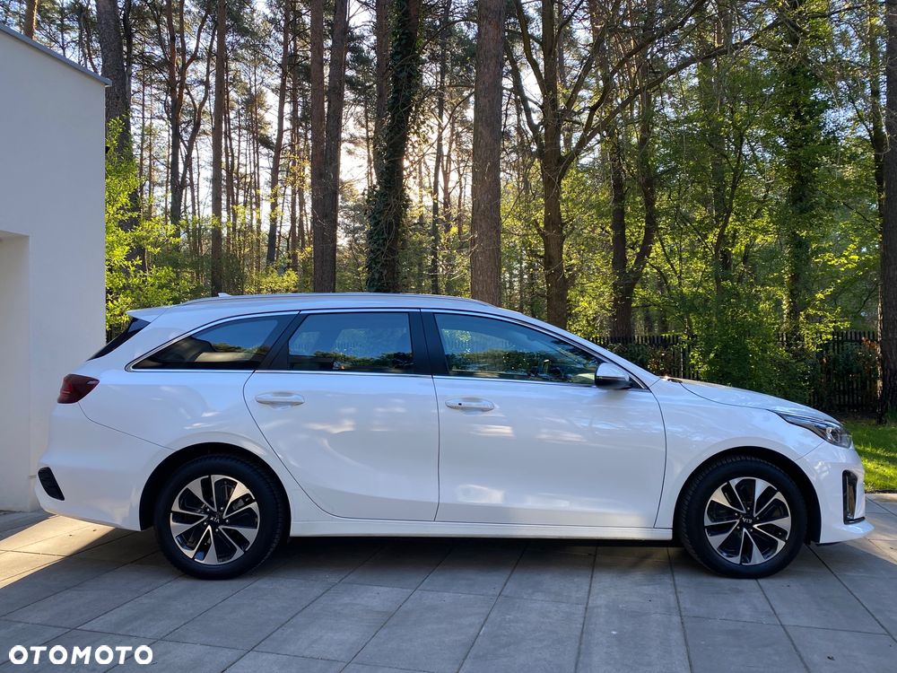 Kia Ceed - 9