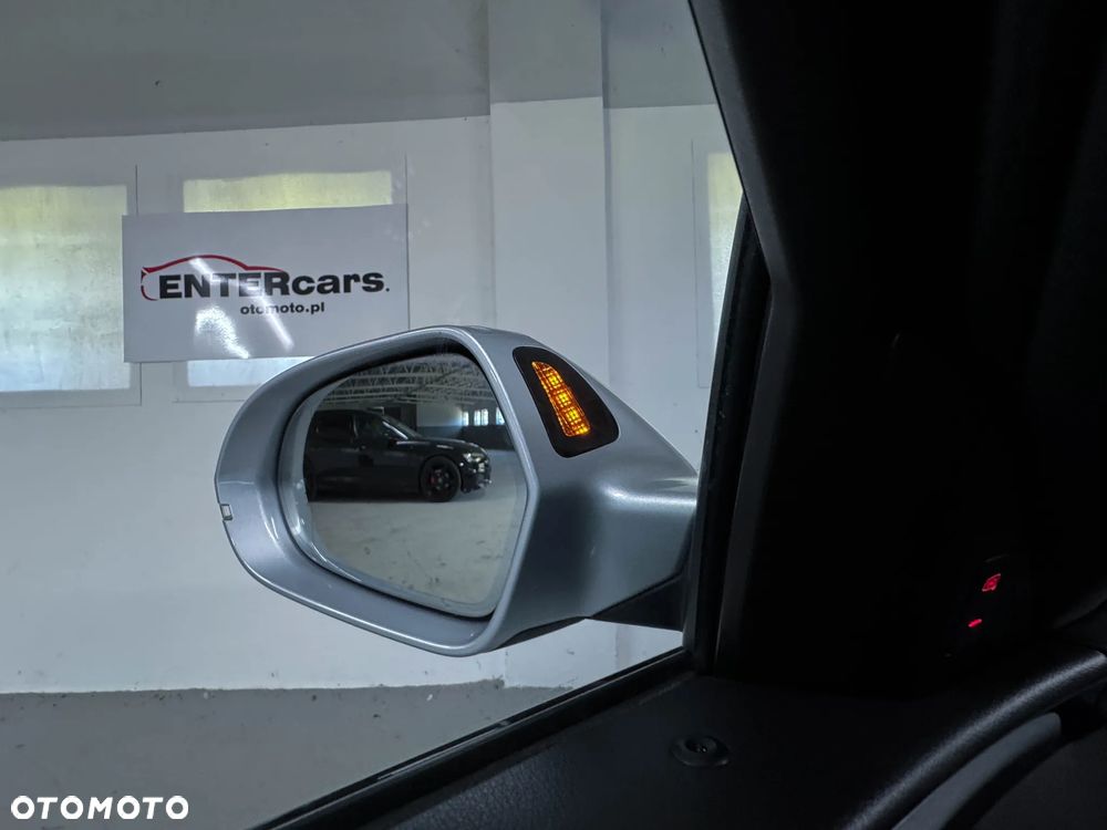 Audi A6 Avant 2.0 TDI Ultra S tronic - 26