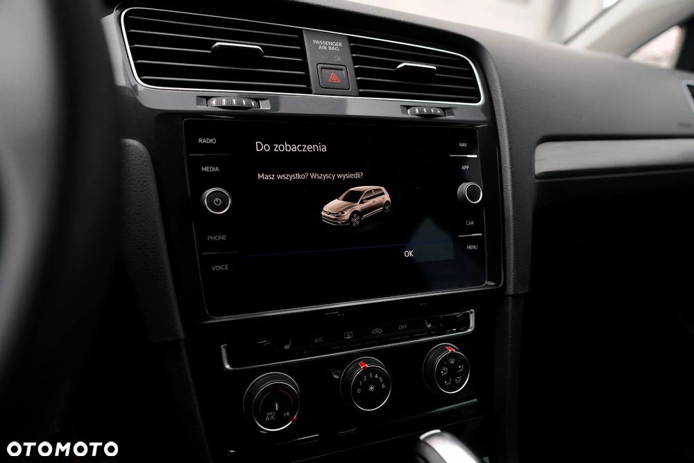 Volkswagen Golf - 29