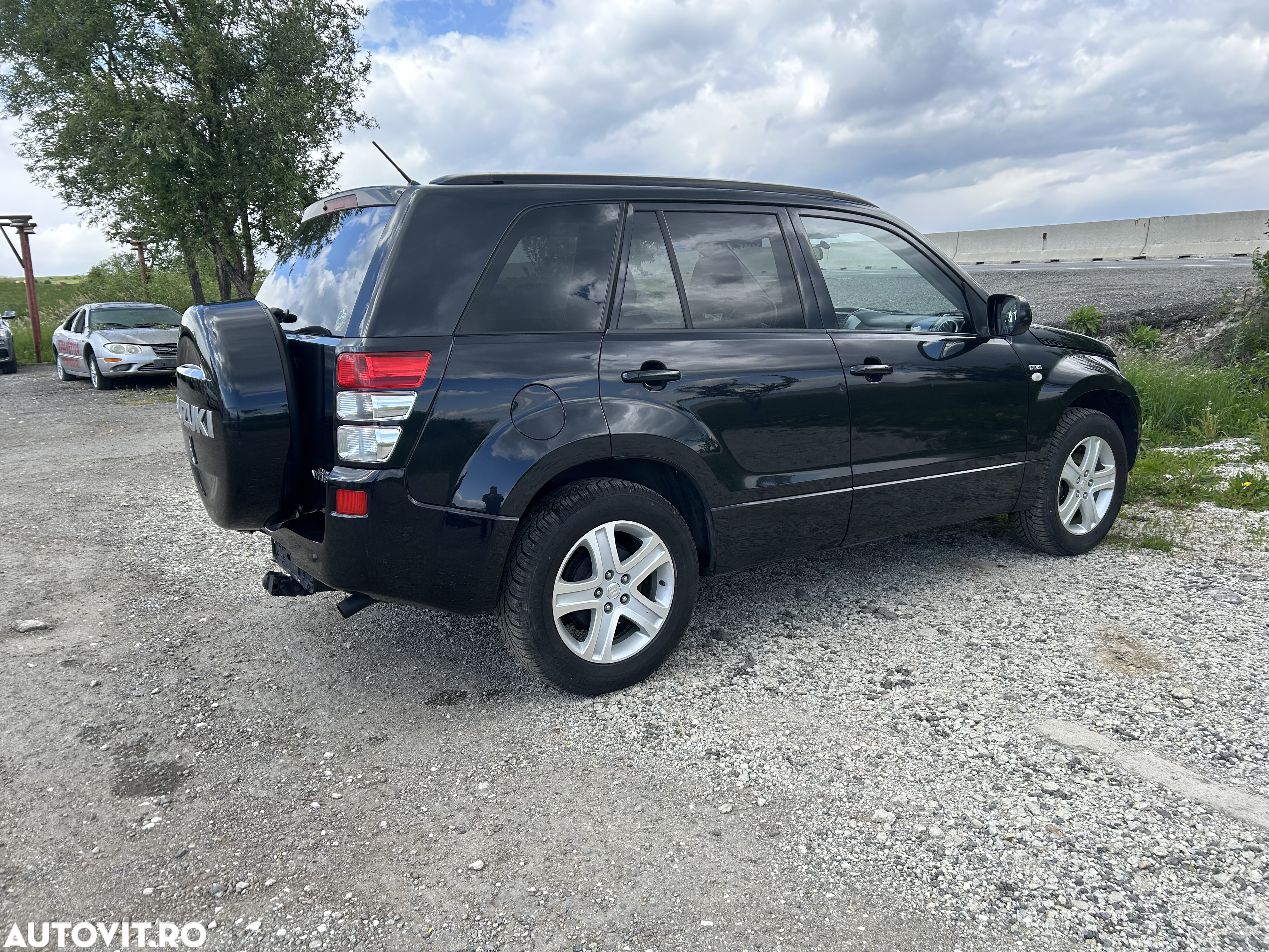 Suzuki Grand Vitara 1.9 DDiS Comfort DPF - 9