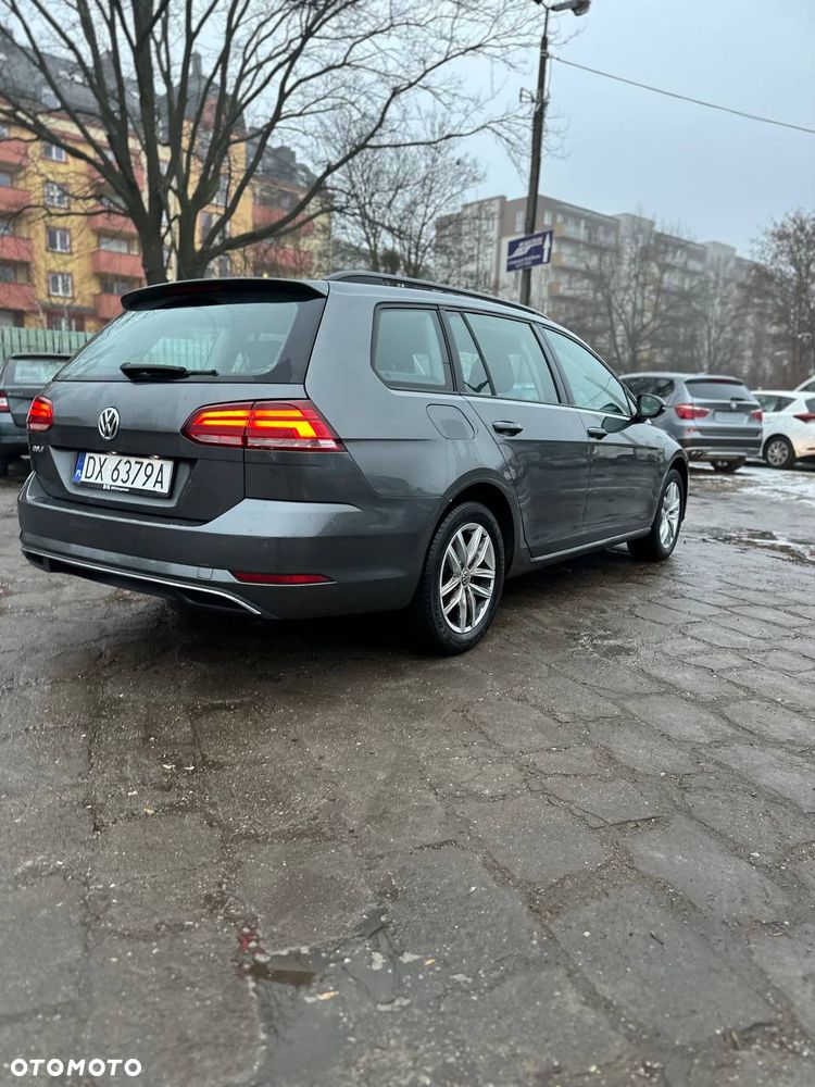 Volkswagen Golf 1.5 TSI ACT OPF DSG Comfortline - 3