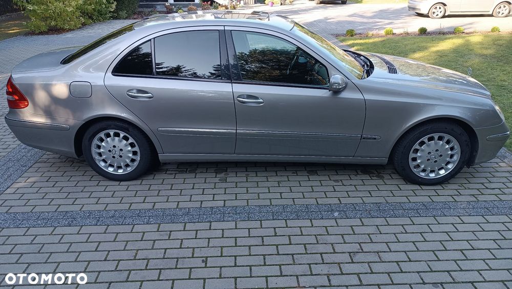 Mercedes-Benz Klasa E 200 Kompressor Automatik Elegance - 30
