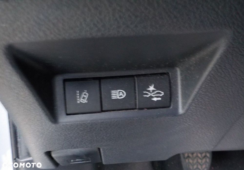 Toyota Yaris - 32