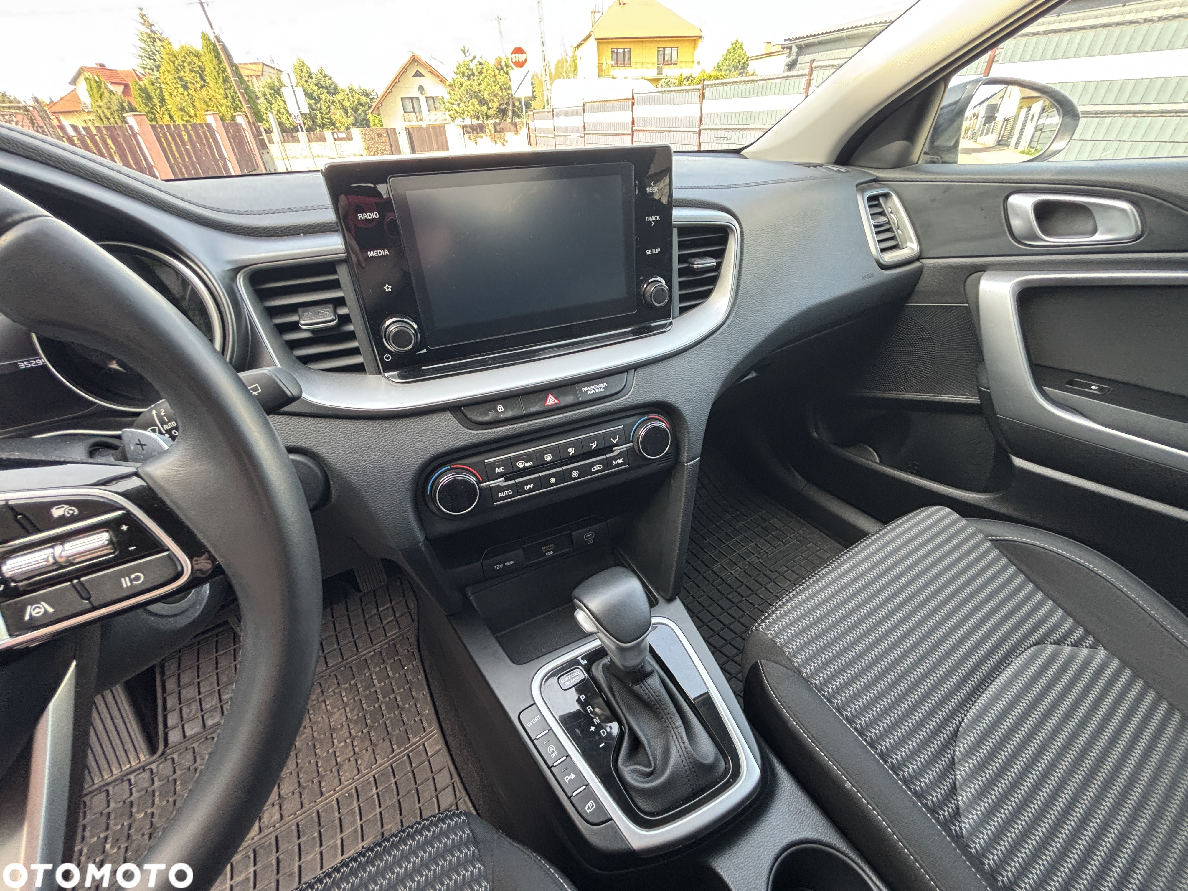 Kia XCeed 1.5 T-GDI Business Line DCT - 9