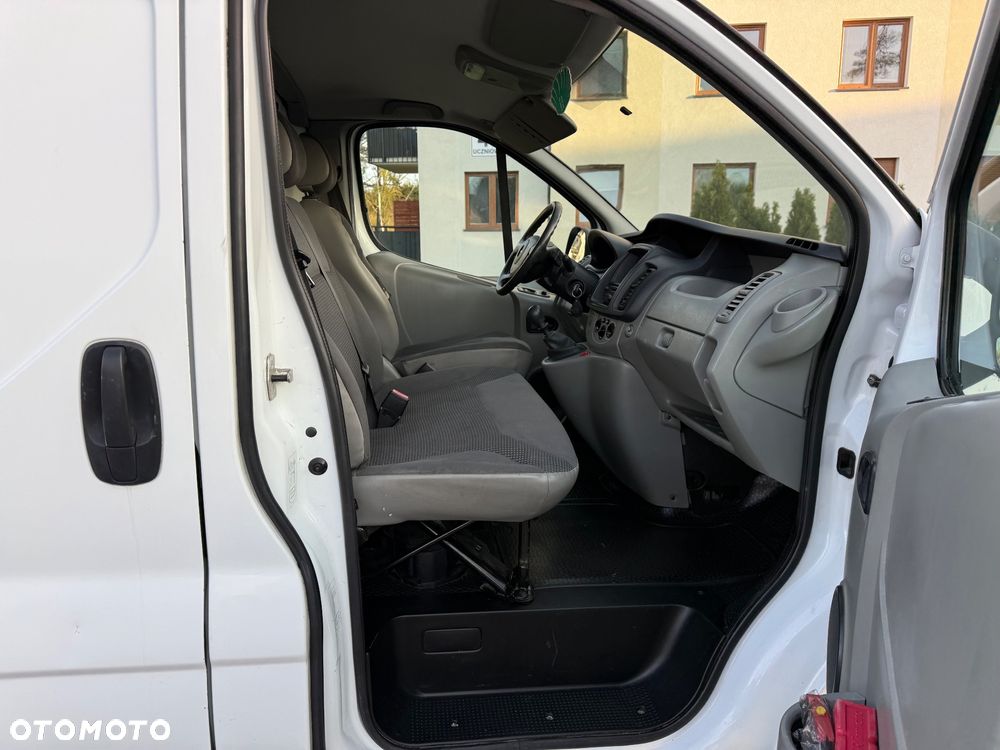 Opel Vivaro - 17