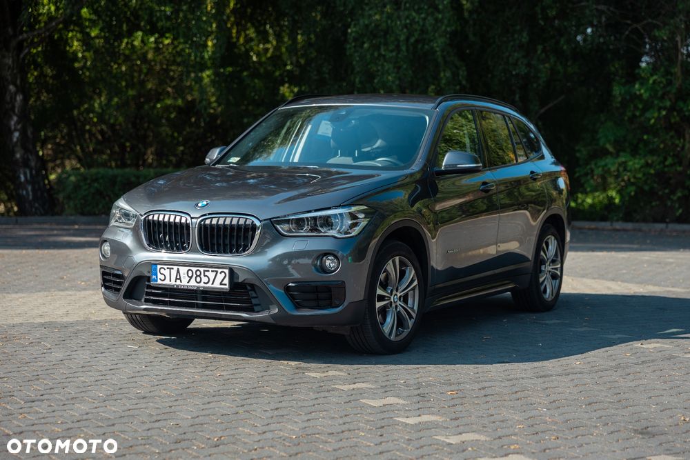 BMW X1 xDrive18d Sport Line - 2