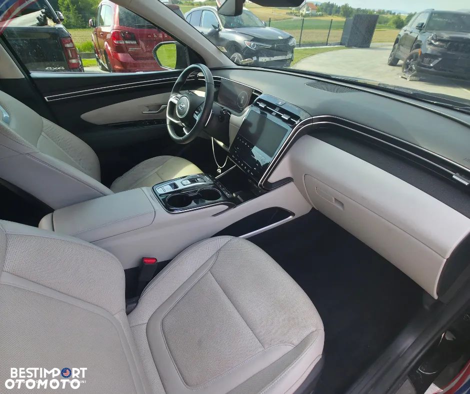 Hyundai Tucson - 8