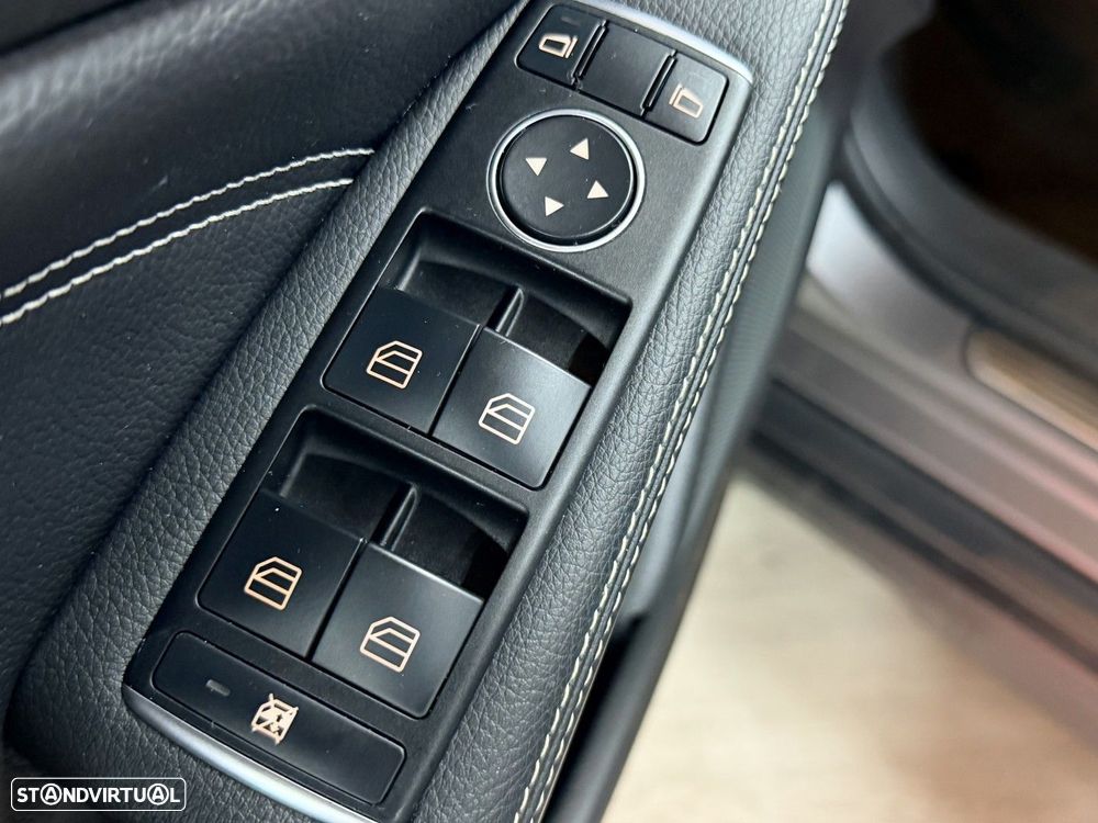 Mercedes-Benz GLA 180 CDI Urban - 18