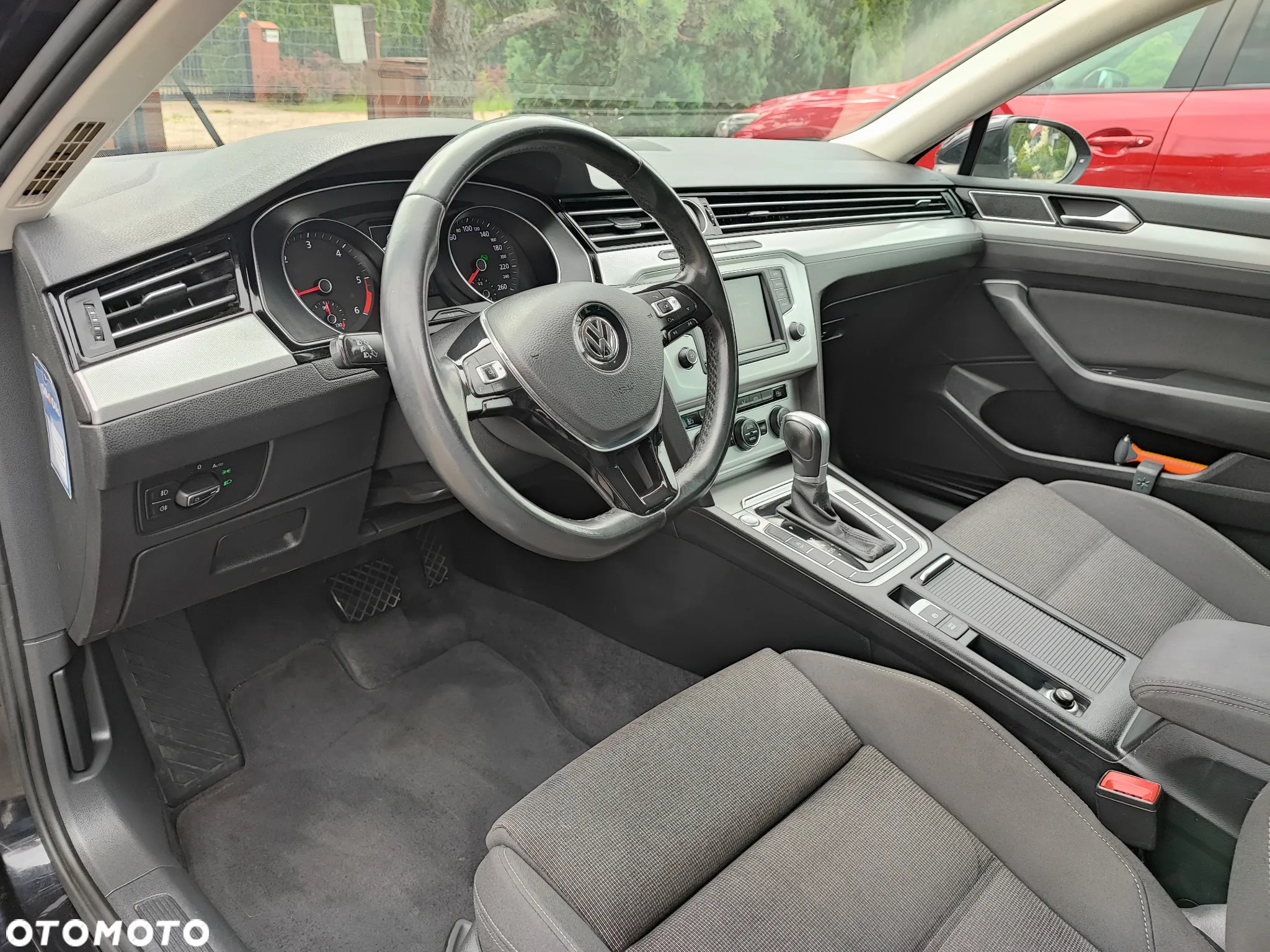 Volkswagen Passat Variant 1.6 TDI (BlueMotion Technology) DSG Comfortline - 7