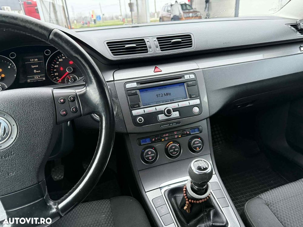 Volkswagen Passat Variant 2.0 TDI Comfortline DPF - 12