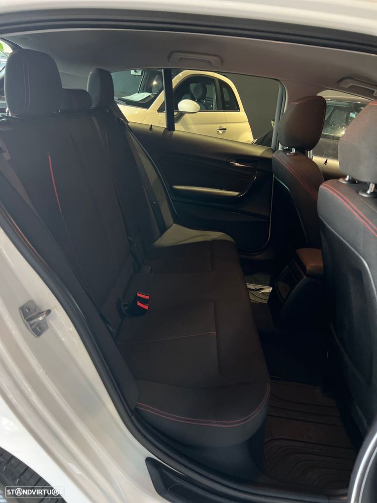 BMW 116 d EDynamics Line Sport - 34