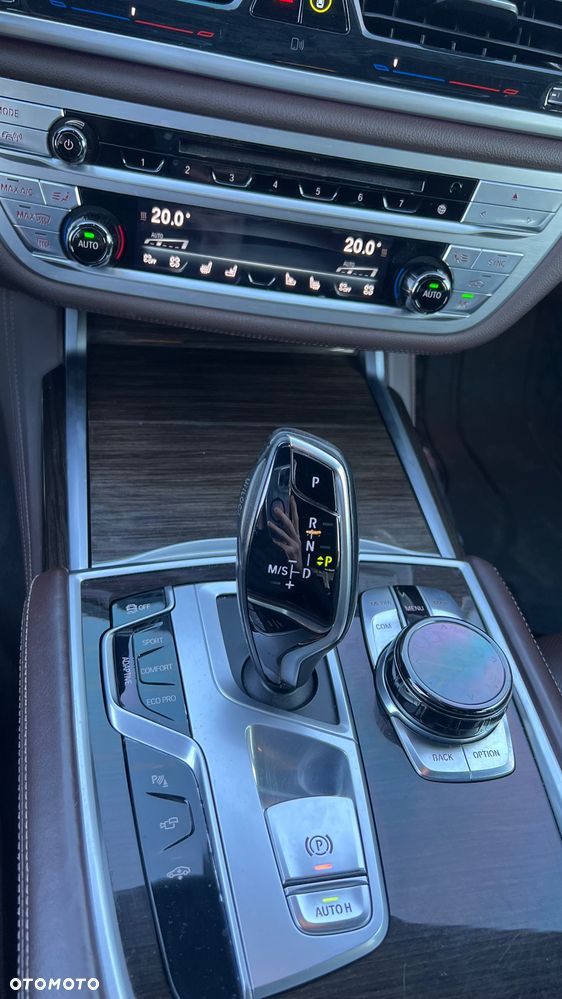 BMW Seria 7 750d xDrive - 15