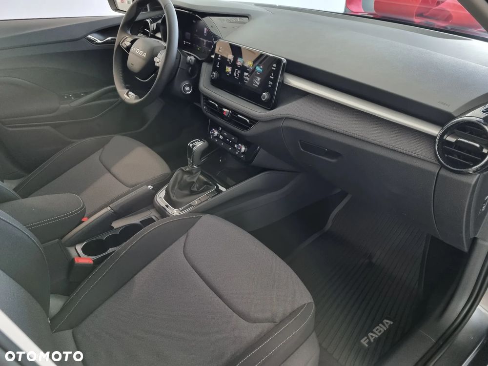 Skoda Fabia 1.0 TSI Drive DSG - 22