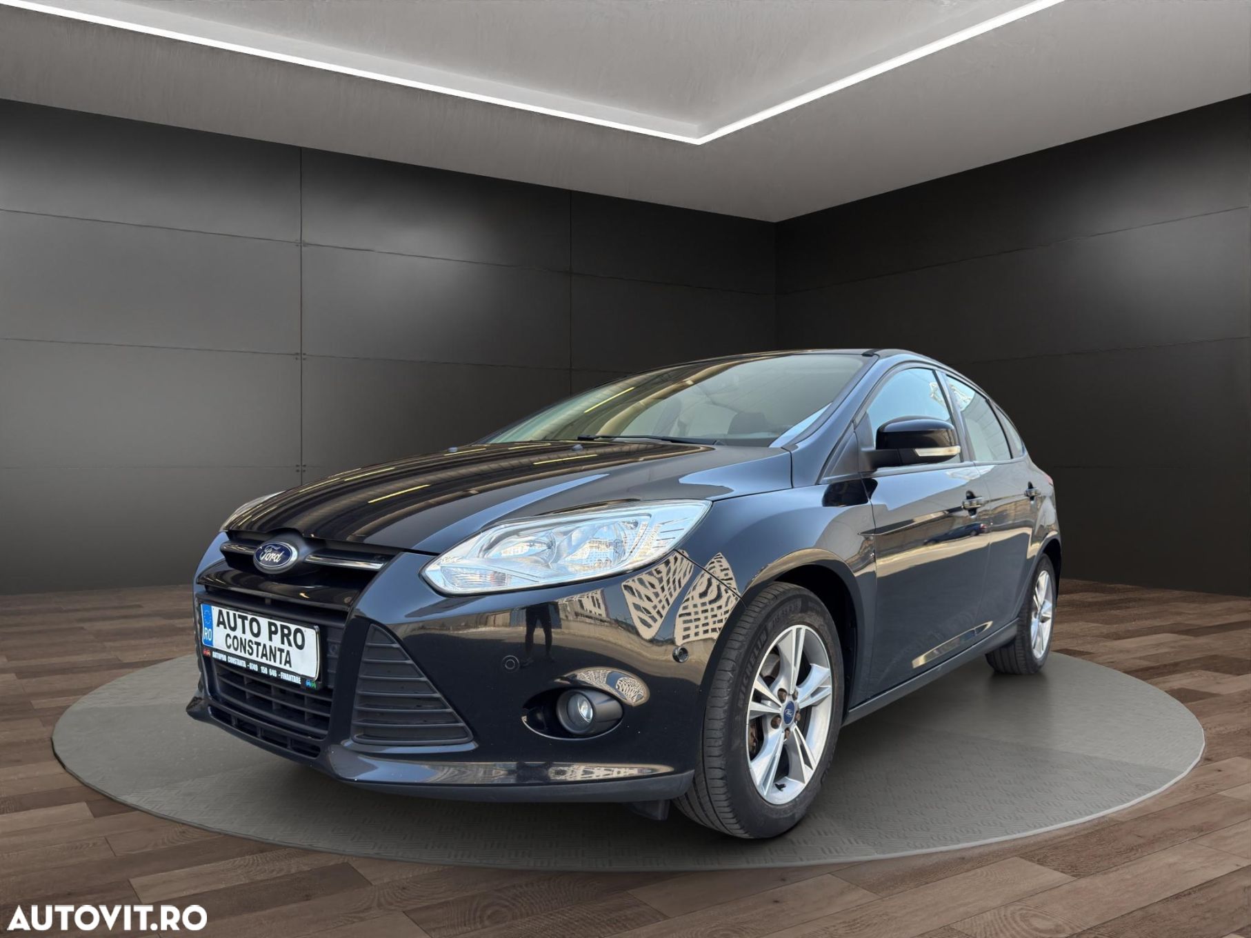 Ford Focus 1.0 EcoBoost Start-Stopp-System TREND - 1