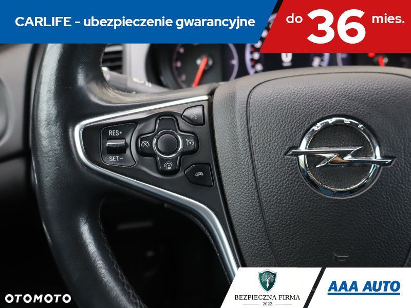 Opel Insignia - 19